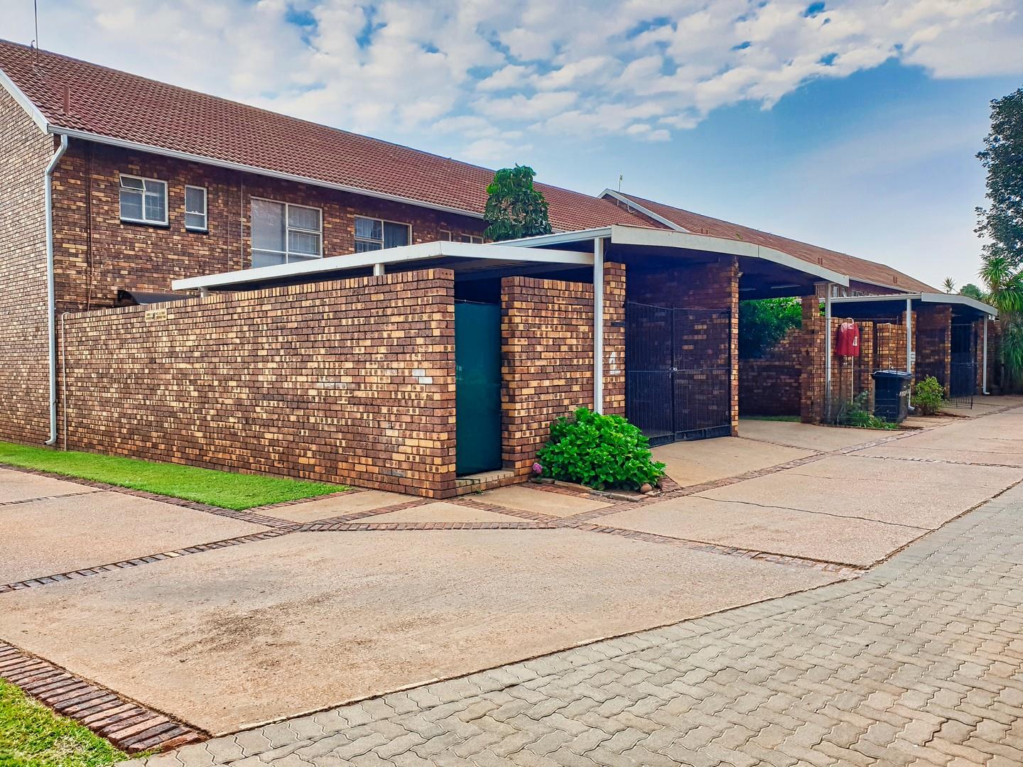 3 Bedroom Townhouse to rent in Wonderboom Nn 1081z Aristata, 77