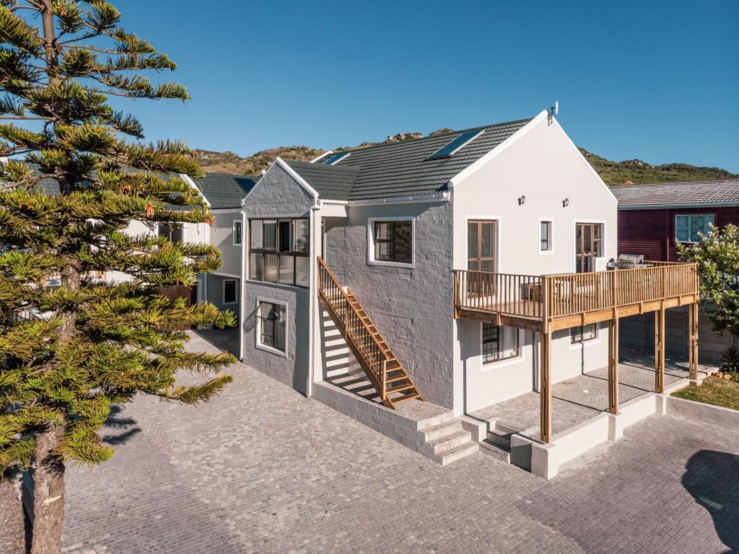 Capri Property Property and houses to rent in Capri