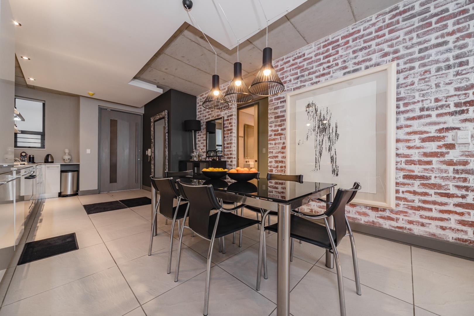 2 Bedroom Apartment / flat for sale in Melrose Arch P24112544461