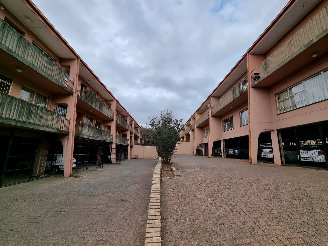 2 Bedroom Apartment / flat for sale in Bethlehem Central P24110313019