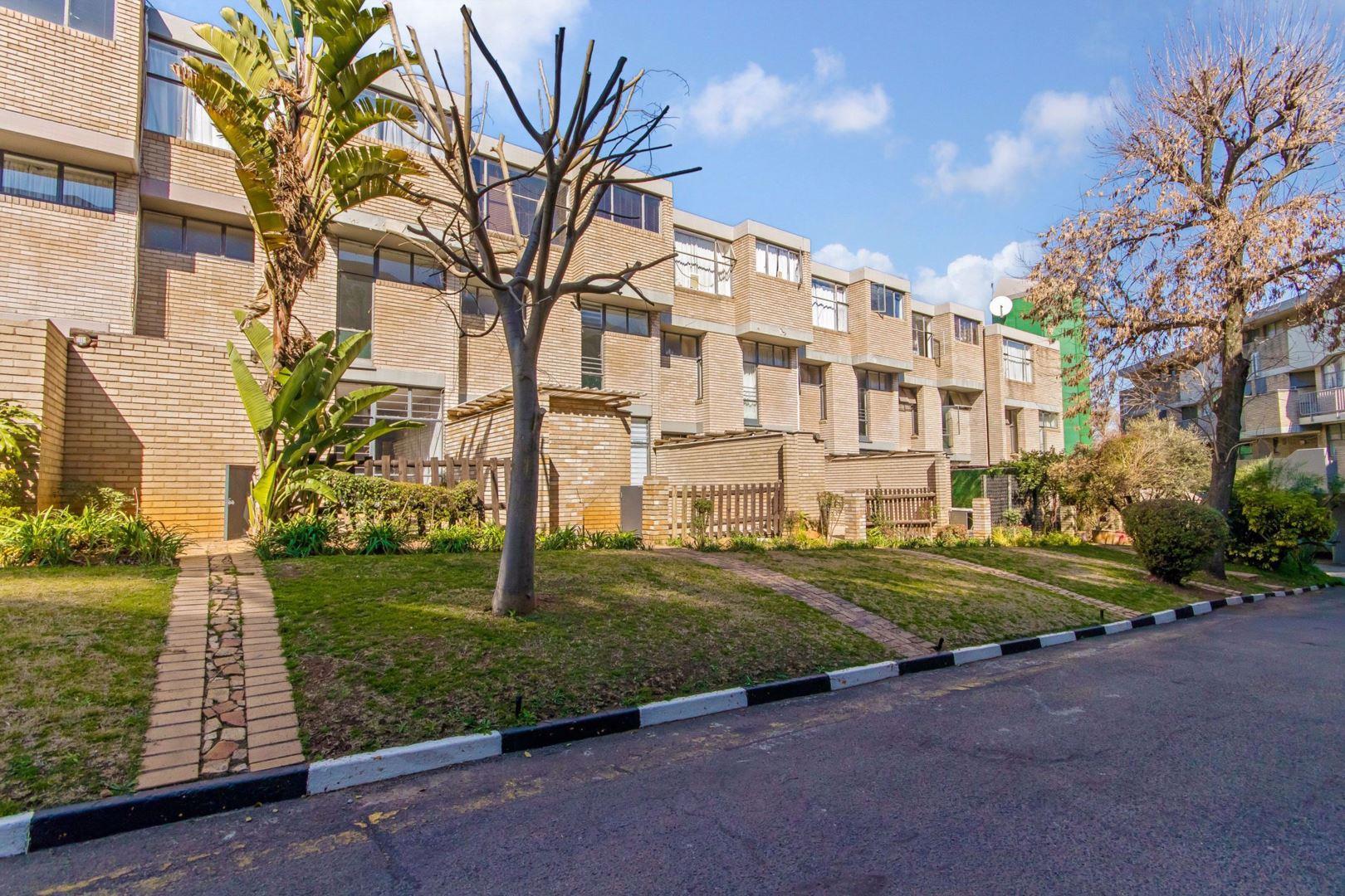 1 Bedroom Apartment / flat for sale in The Gardens P24110316345