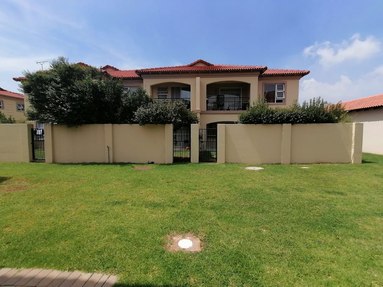 East Rand Property Townhouse to rent in East Rand