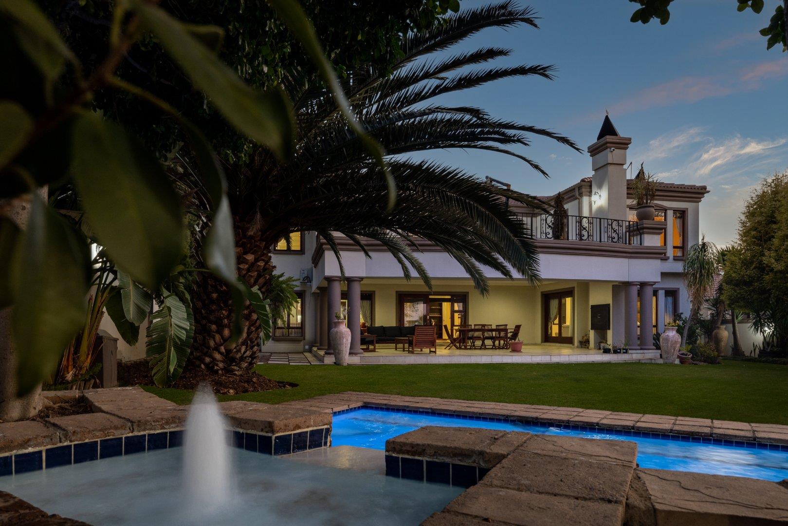 4 Bedroom House for sale in Blue Valley Golf Estate P24110387915