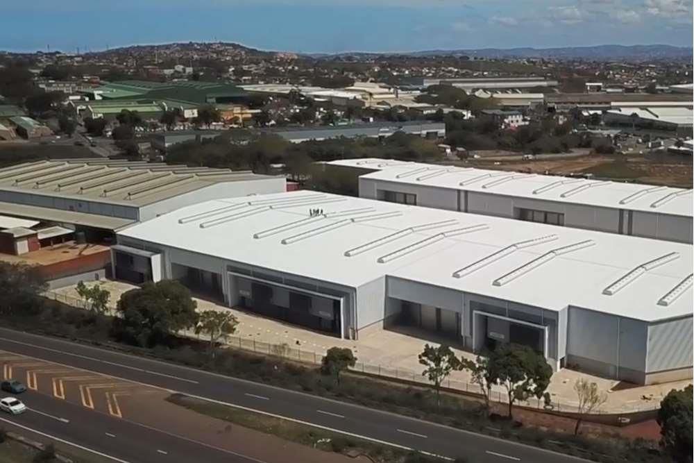 Commercial property to rent in Mount Mount