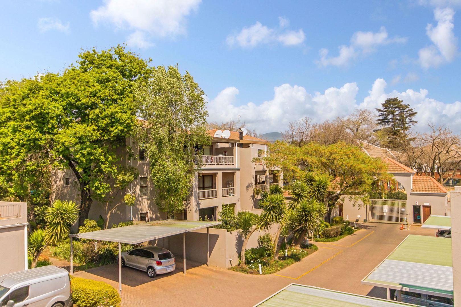 Oaklands, Johannesburg Property Apartments / flats for sale in