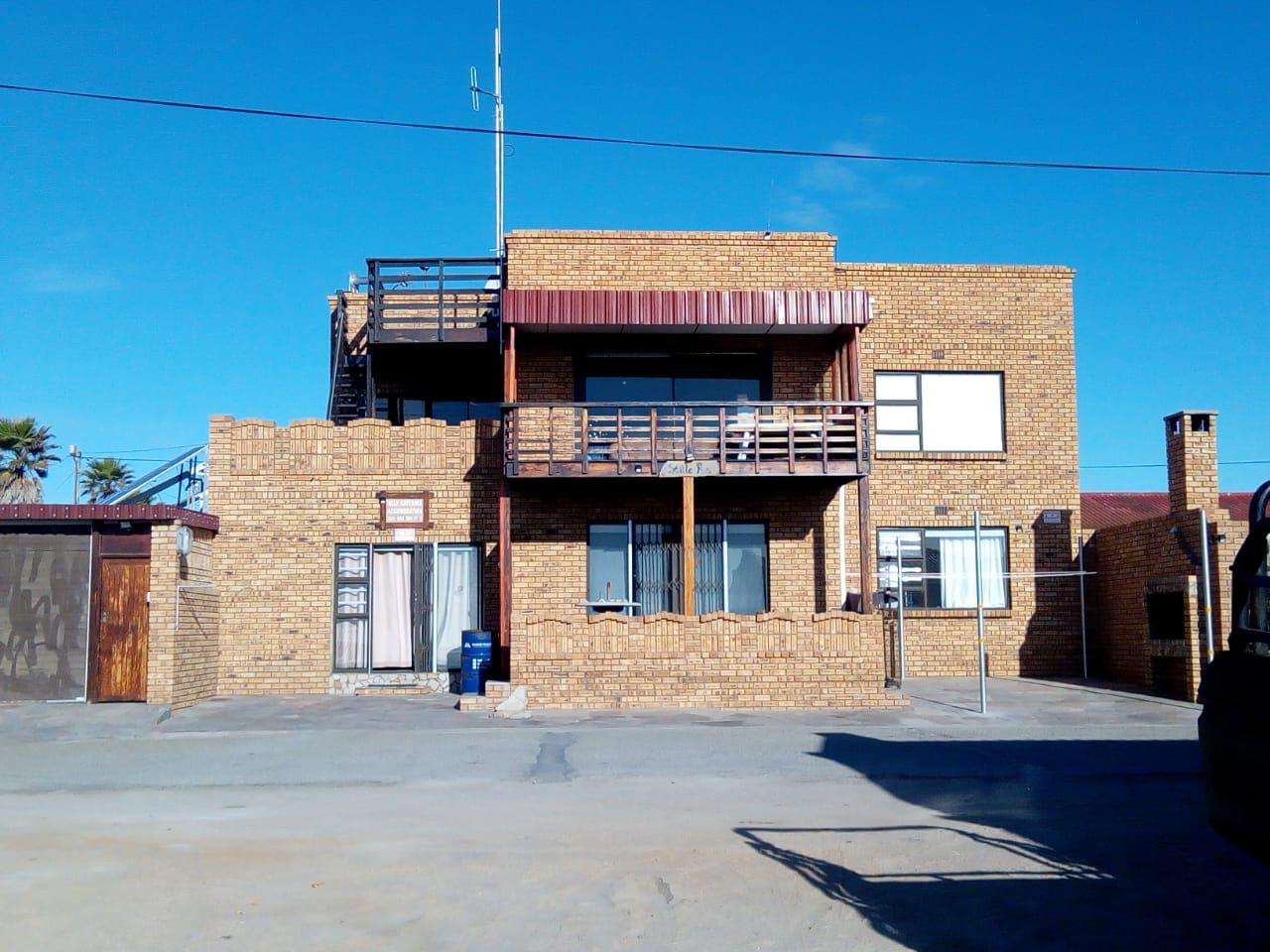 6 Bedroom House for sale in Port Nolloth 1217 Flamink Straat P24110427844