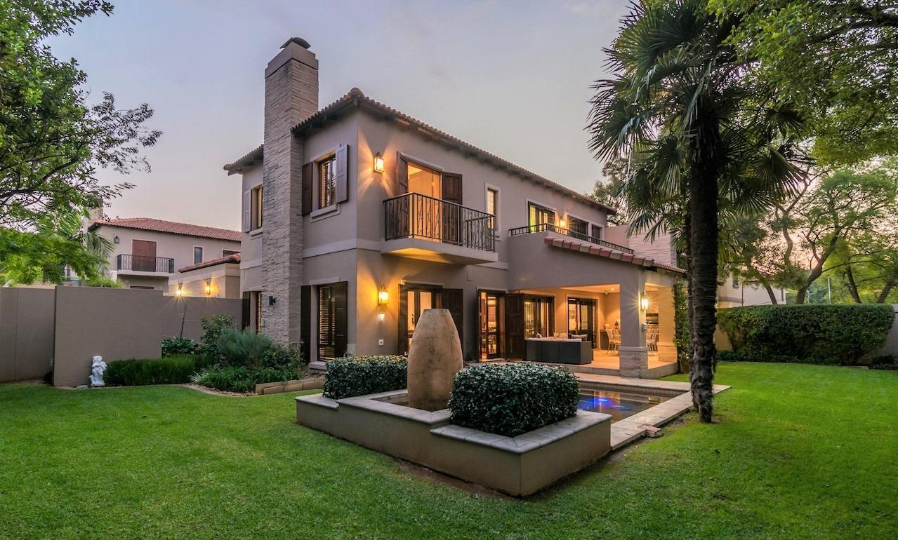 3 Bedroom House for sale in Bryanston P24113525847