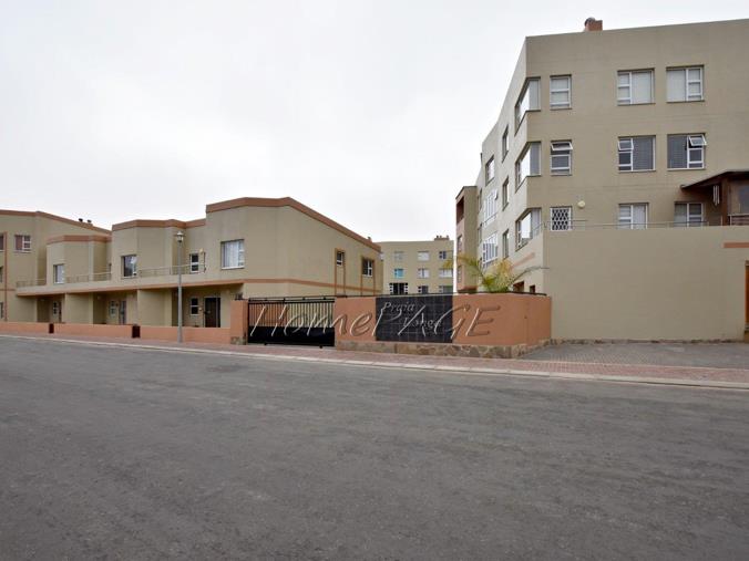 2 Bedroom Apartment / Flat for Sale in Long beach