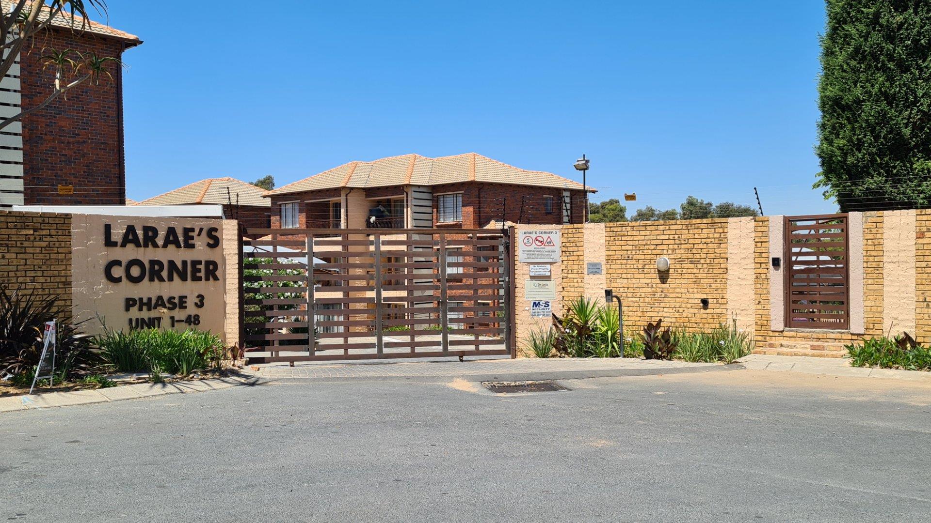 East Rand Property Townhouse to rent in East Rand