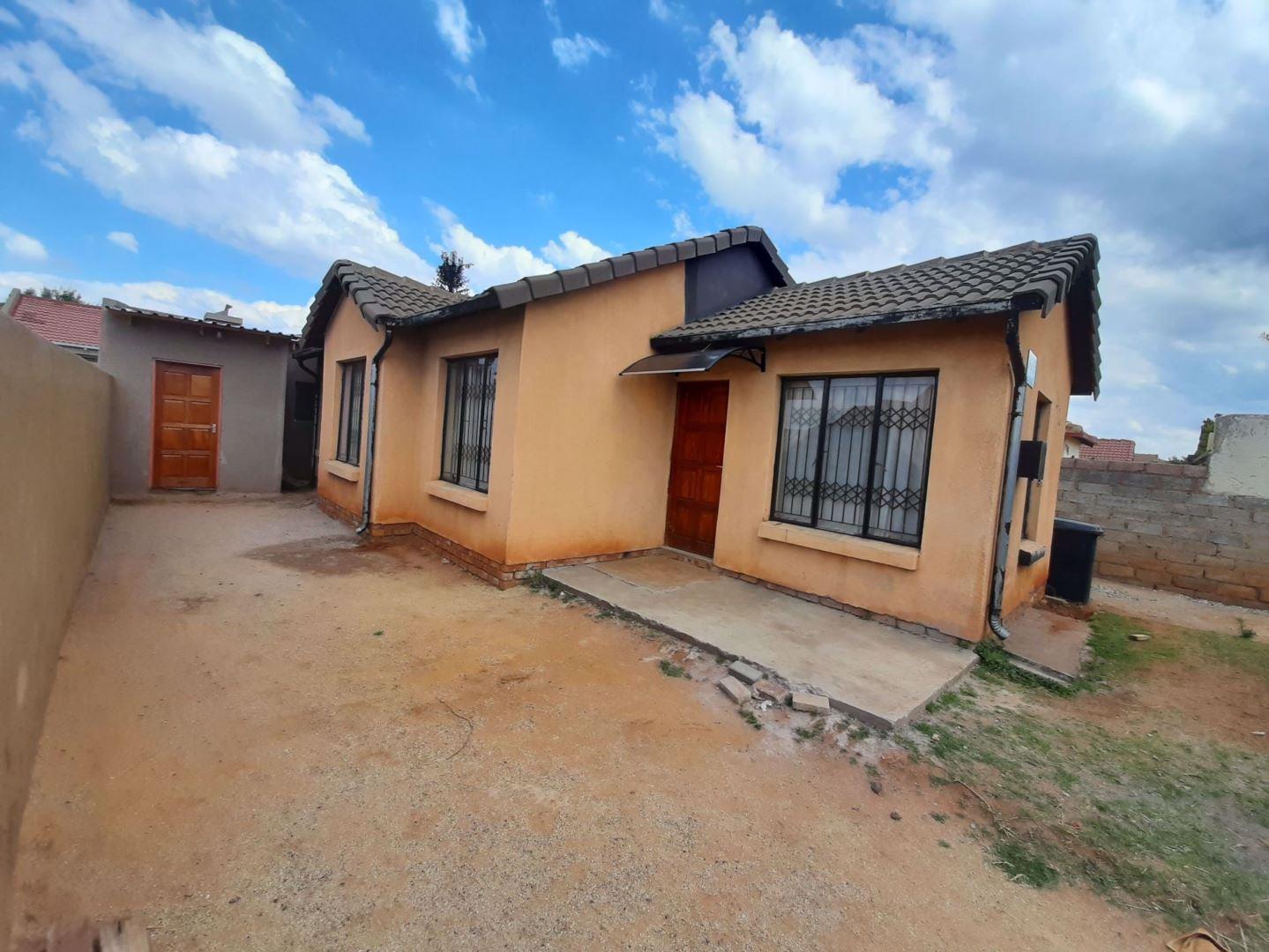Protea Glen Property Property and houses to rent in Protea Glen
