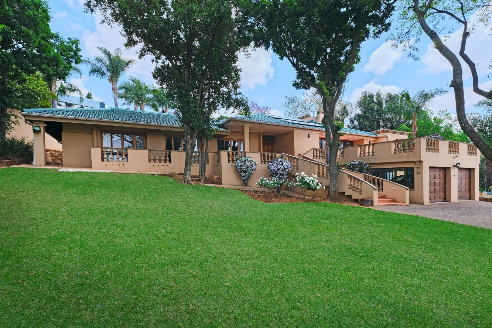 4 Bedroom House for sale in Northcliff P24110594599