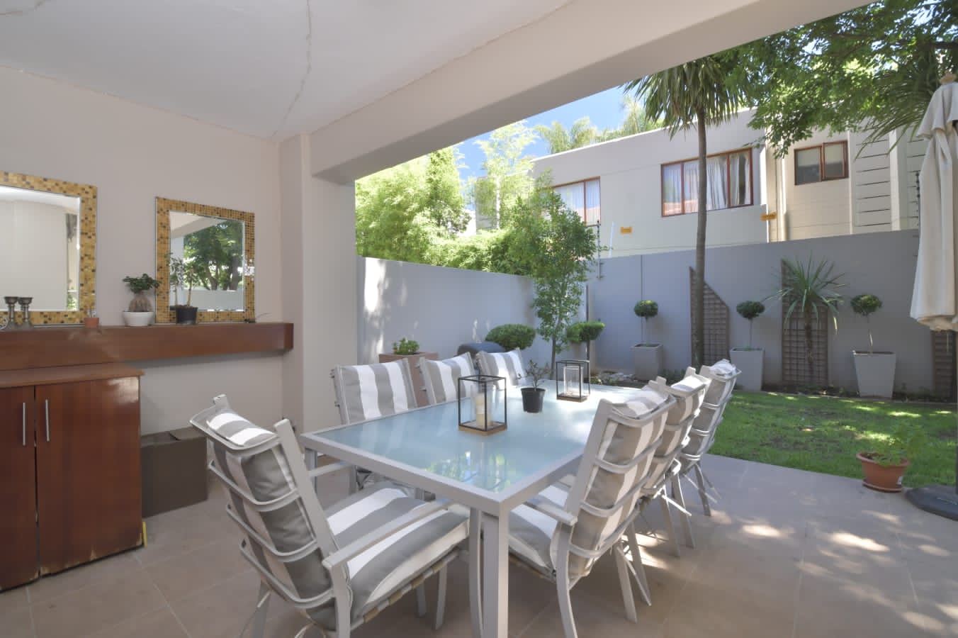 2 Bedroom Apartment / flat for sale in Atholl 85 Athol Oaklands Road