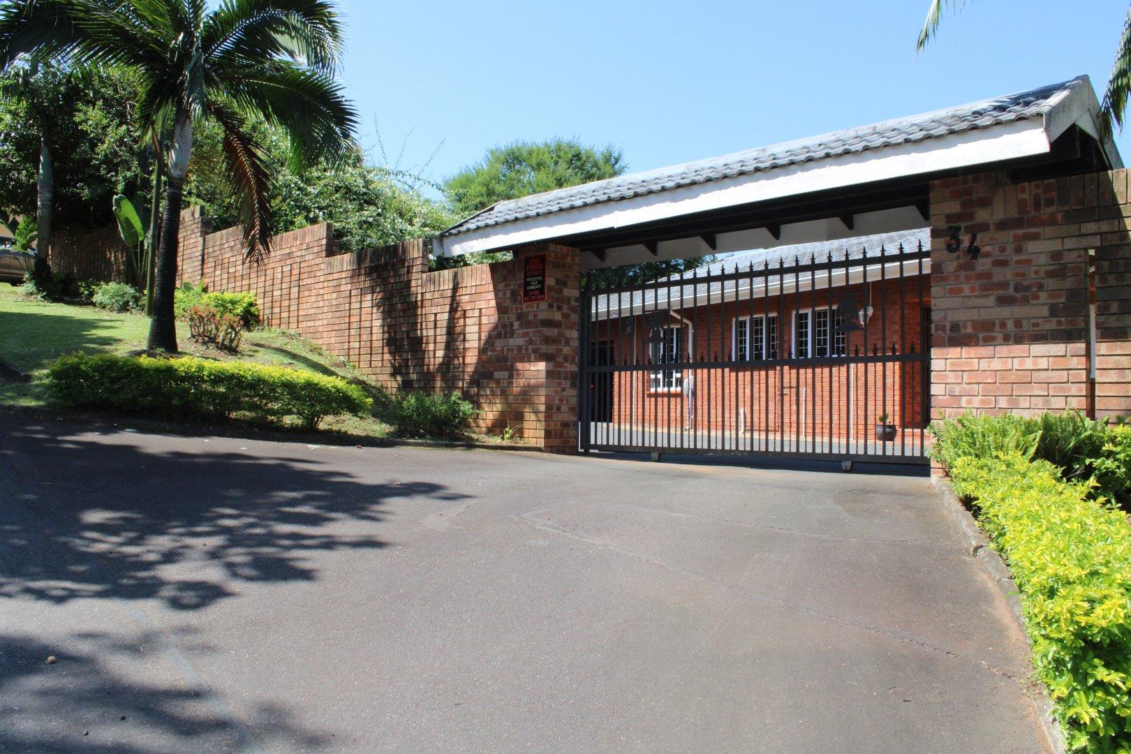 3 Bedroom House for sale in Padfield Park 34 Charles Mowat Avenue P24110654806