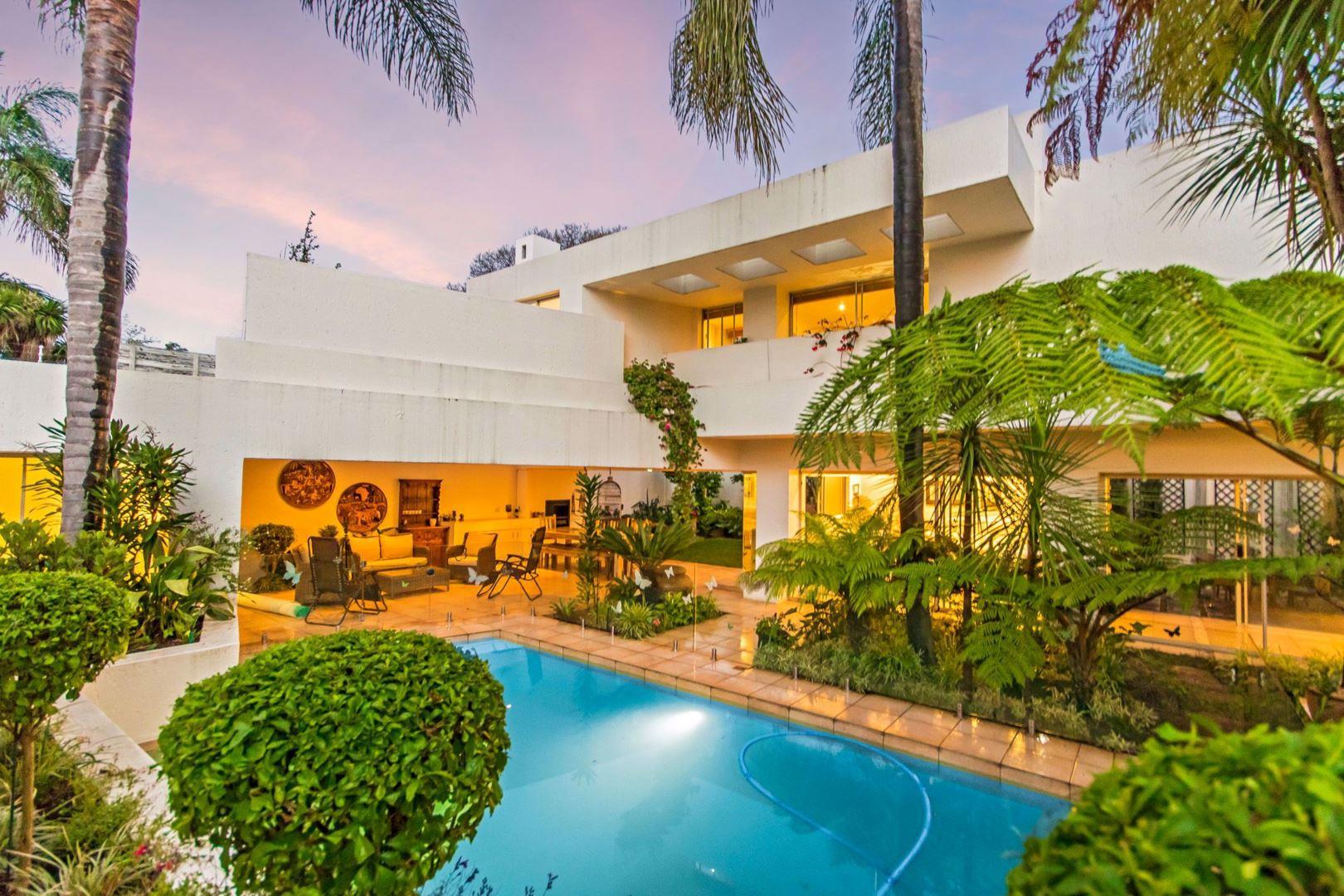 4 Bedroom House for sale in Orchards P24111971390