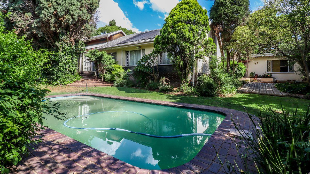 Lombardy East Property Property and houses for sale in Lombardy East