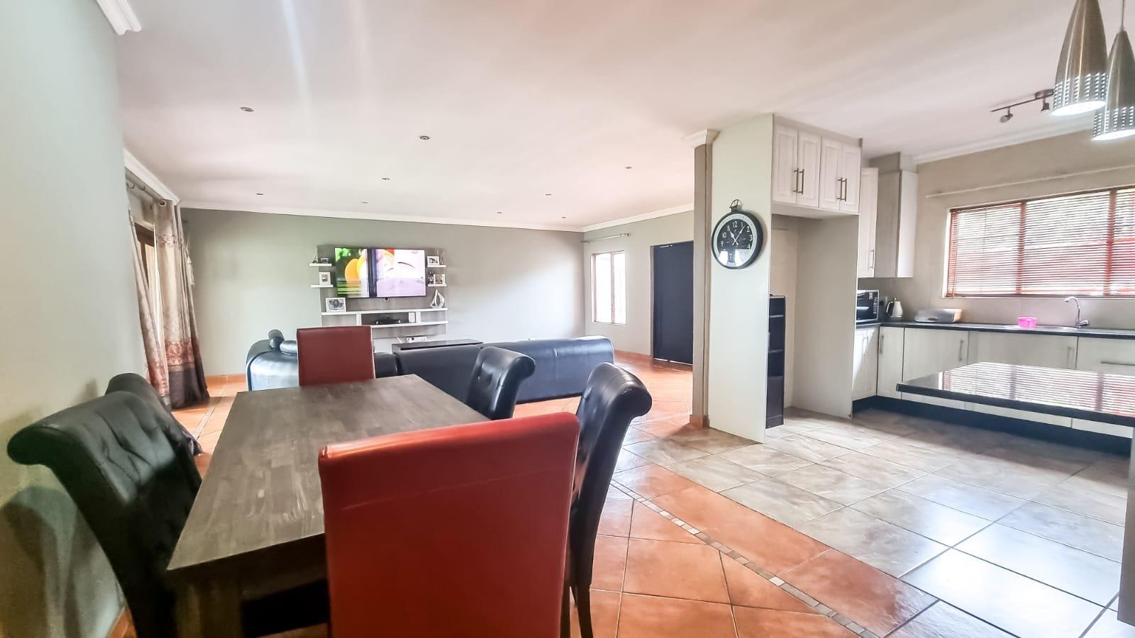 Monavoni Property Property and houses for sale in Monavoni