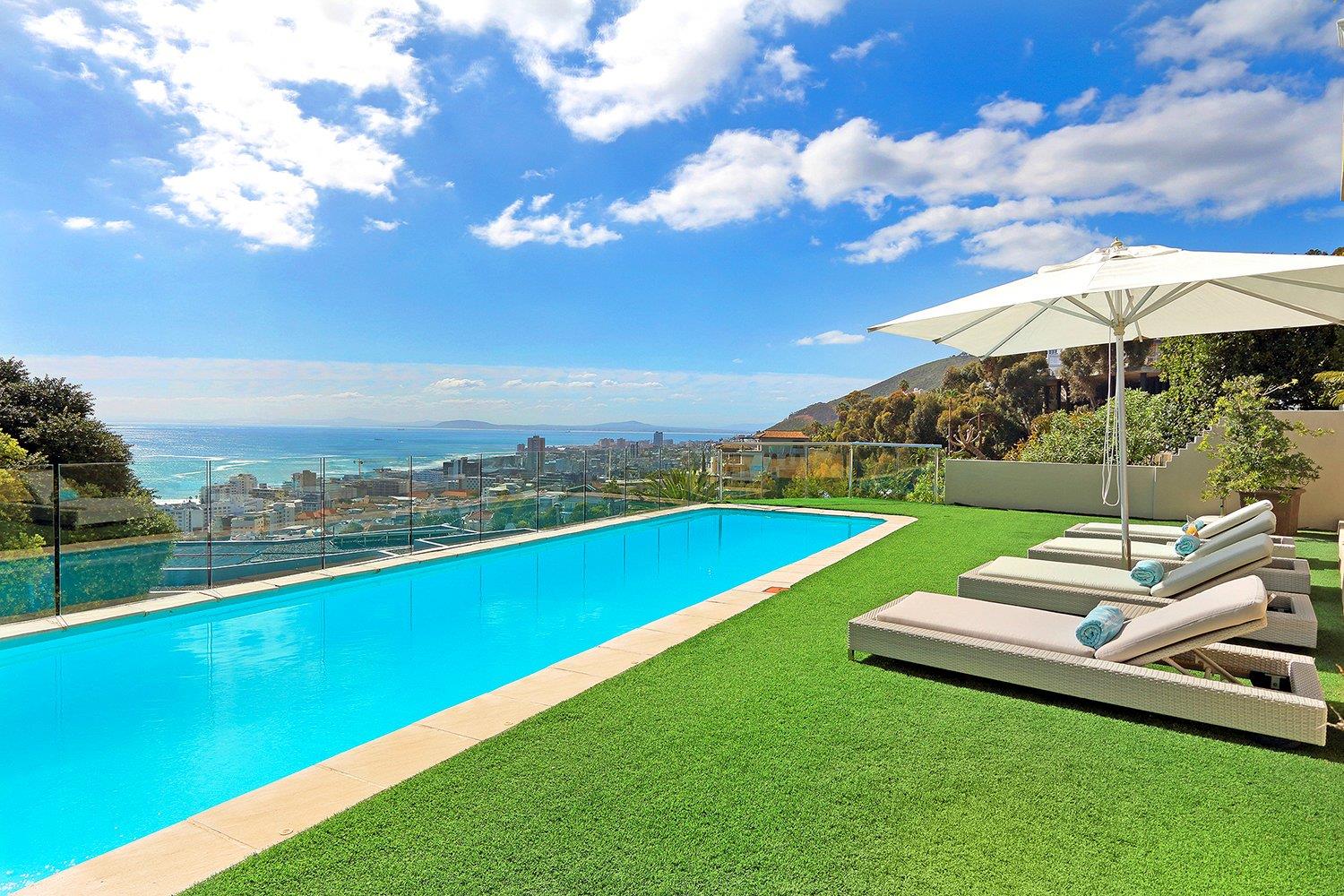 6 Bedroom House to rent in Bantry Bay P24110723674