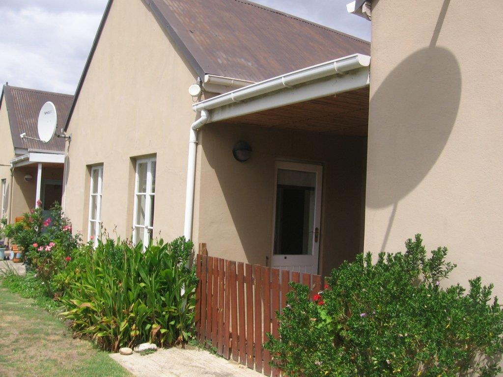 Apartments / flats to rent in Caledon Caledon Property