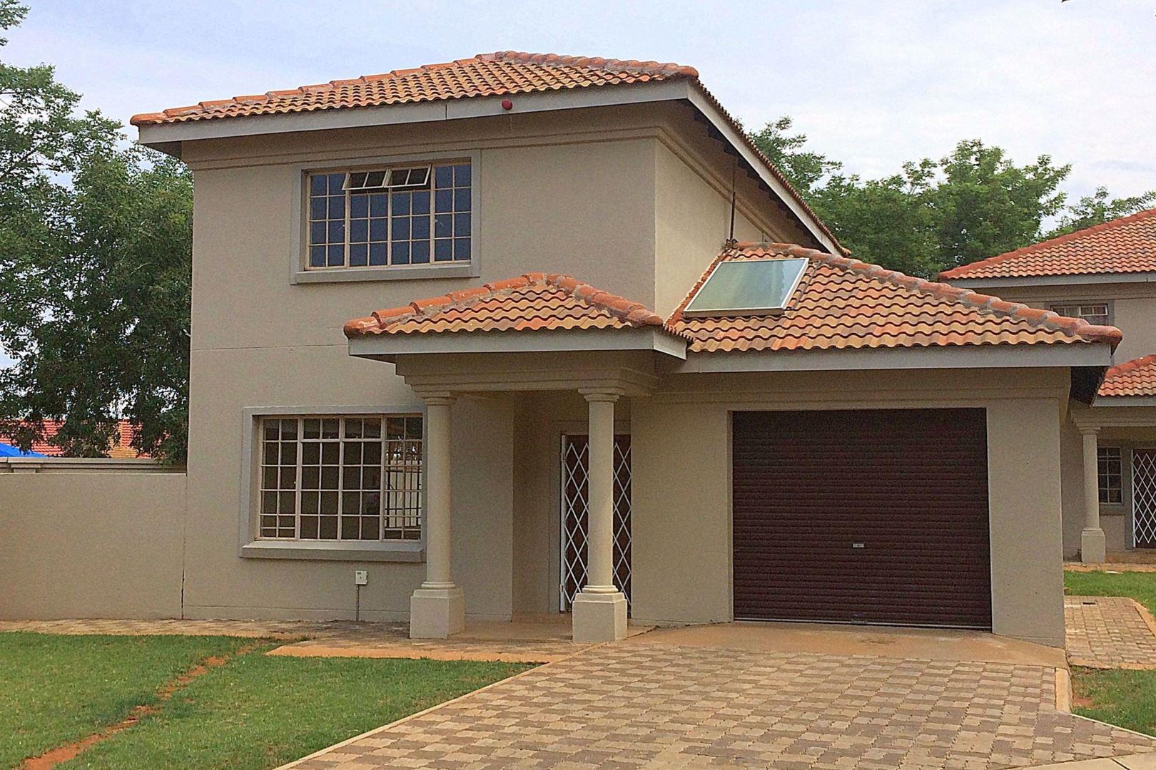 2 Bedroom House for sale in Lephalale P24110740831