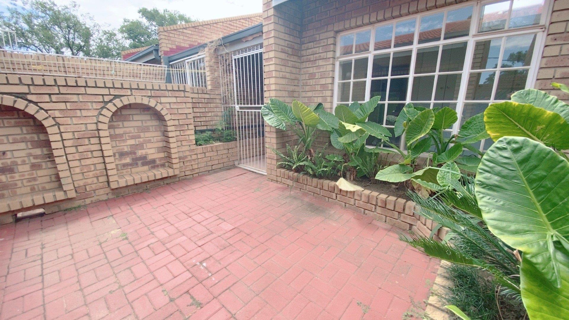 Three Rivers Property Townhouses for sale in Three Rivers