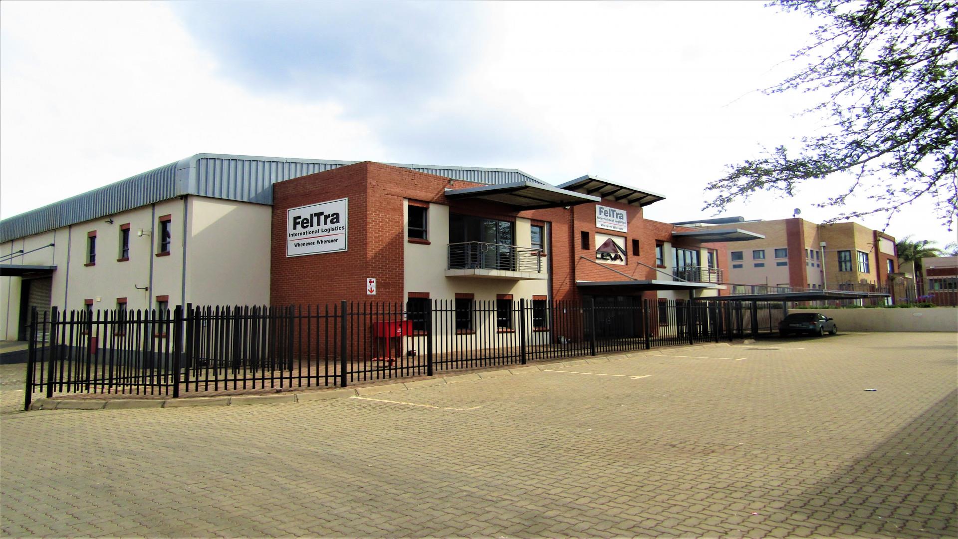 Industrial property for sale in Pomona 84 Maple Rd P24112462436