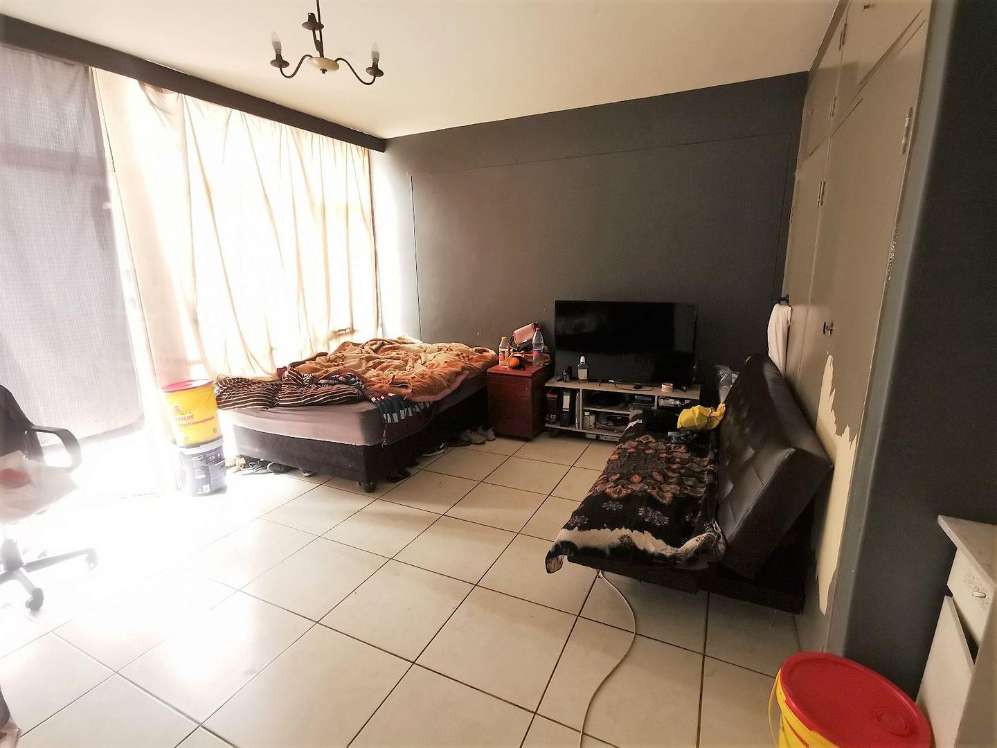 2 Bedroom Apartment / flat for sale in Joubert Park 26 Ockerse Street
