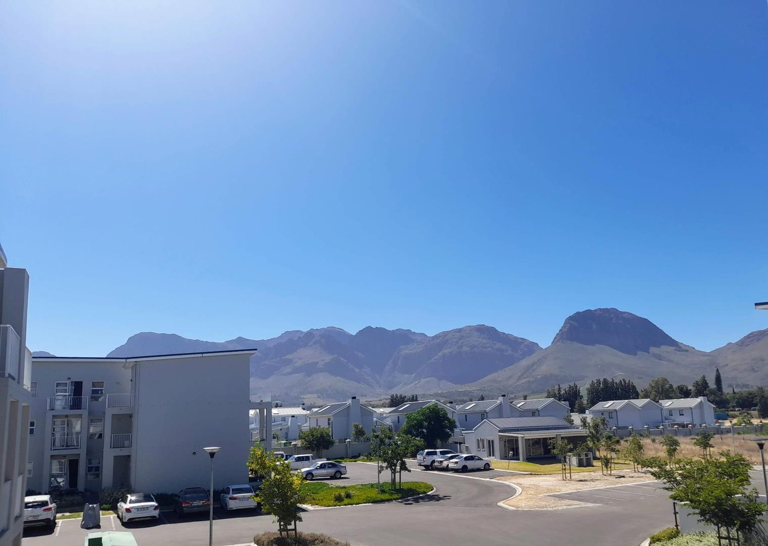 0.5 Bedroom Apartment / flat for sale in Klein Parys 6 Lustigan Road P24112473368