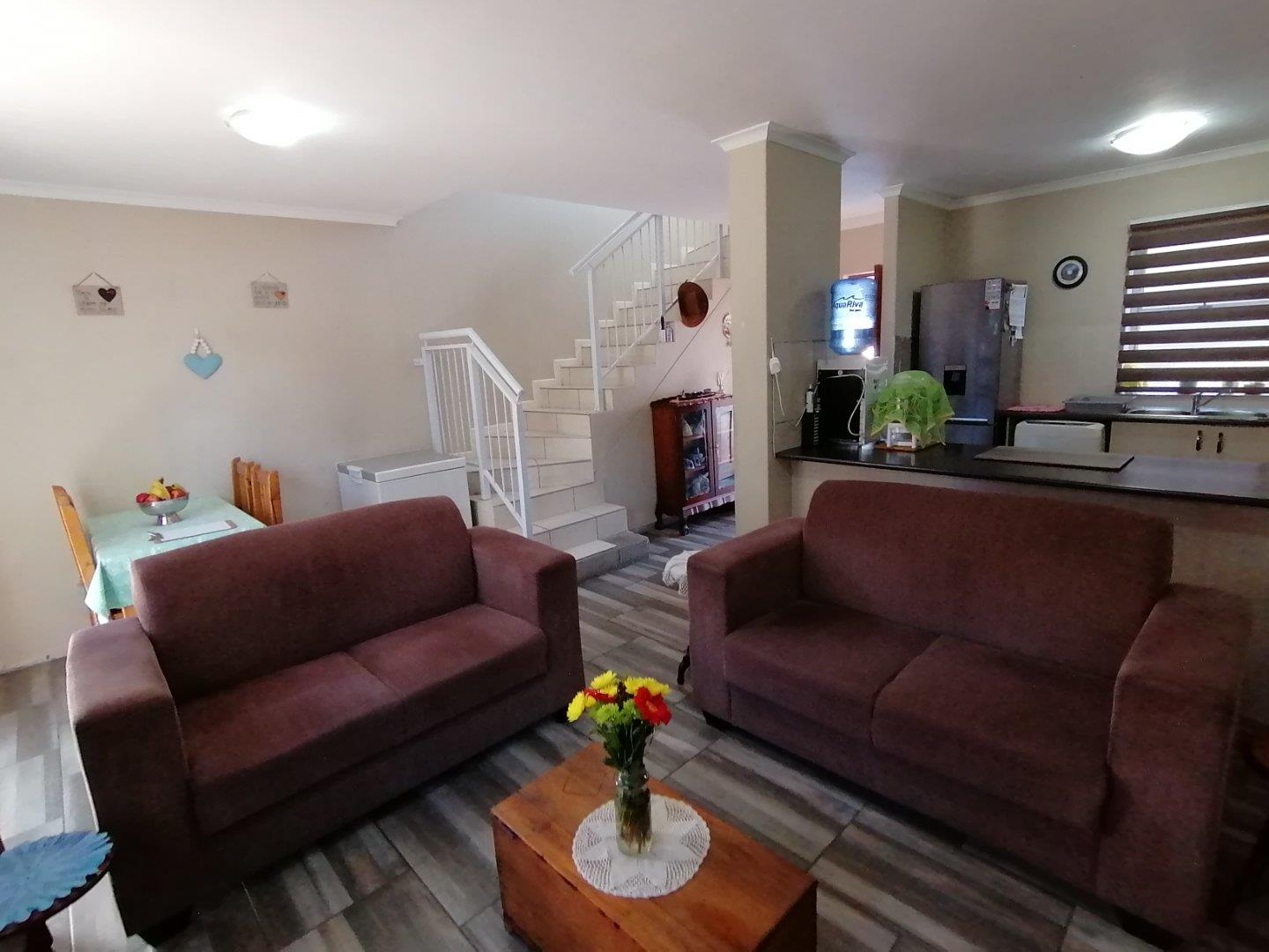 2 Bedroom Apartment / flat for sale in Brackenfell South P24110877052