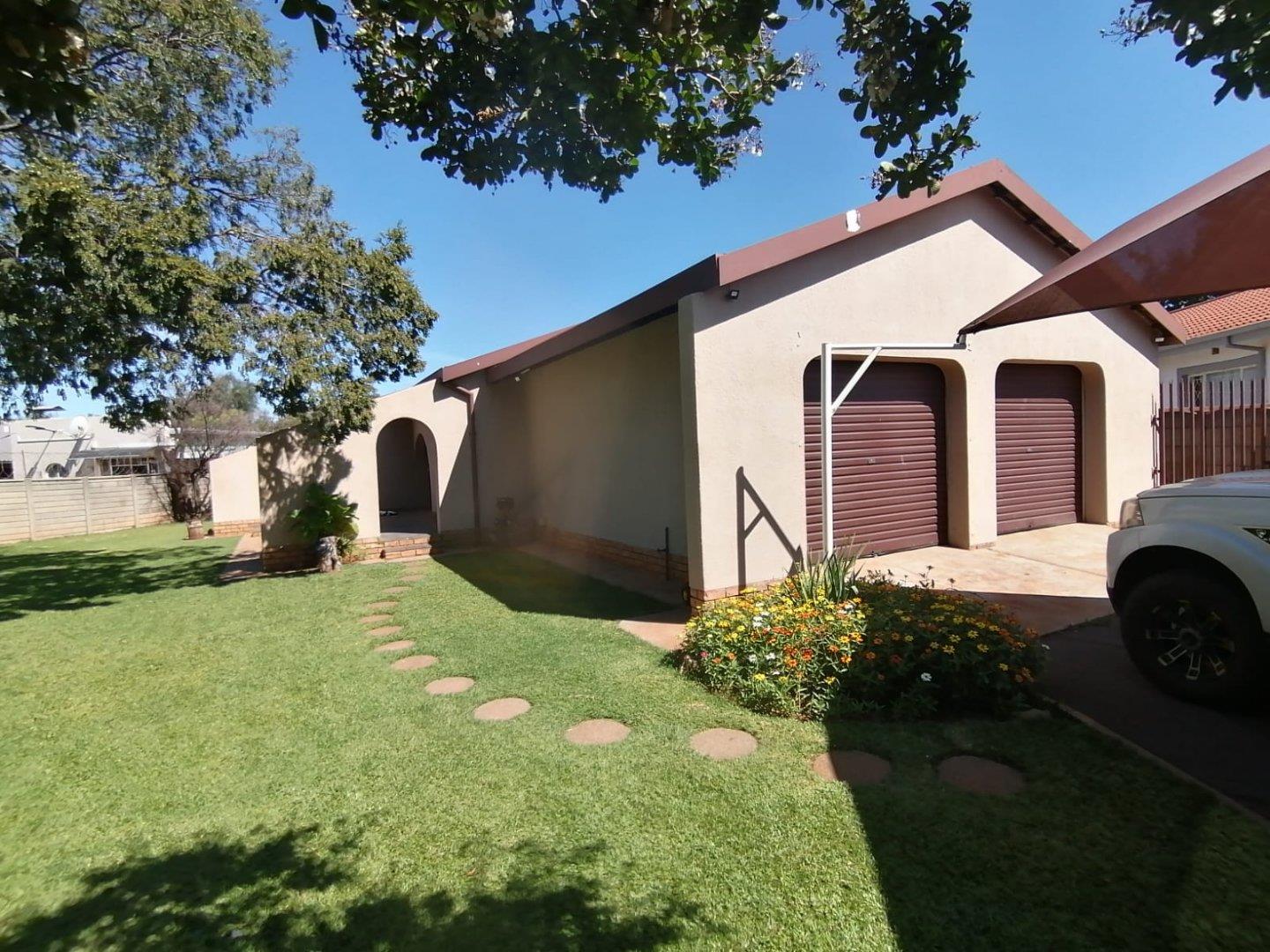 Carletonville Central Property Property and houses for sale in