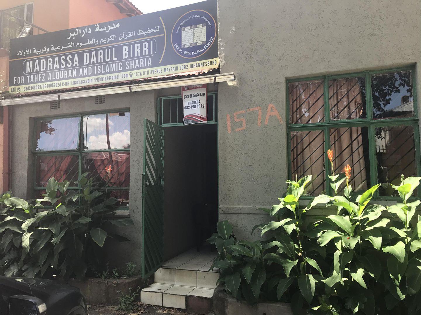 3 Bedroom House for sale in Mayfair P24110911239