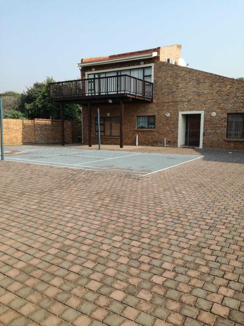 6 Bedroom House for sale in Pennington 35 Salmon Drive P24110920142