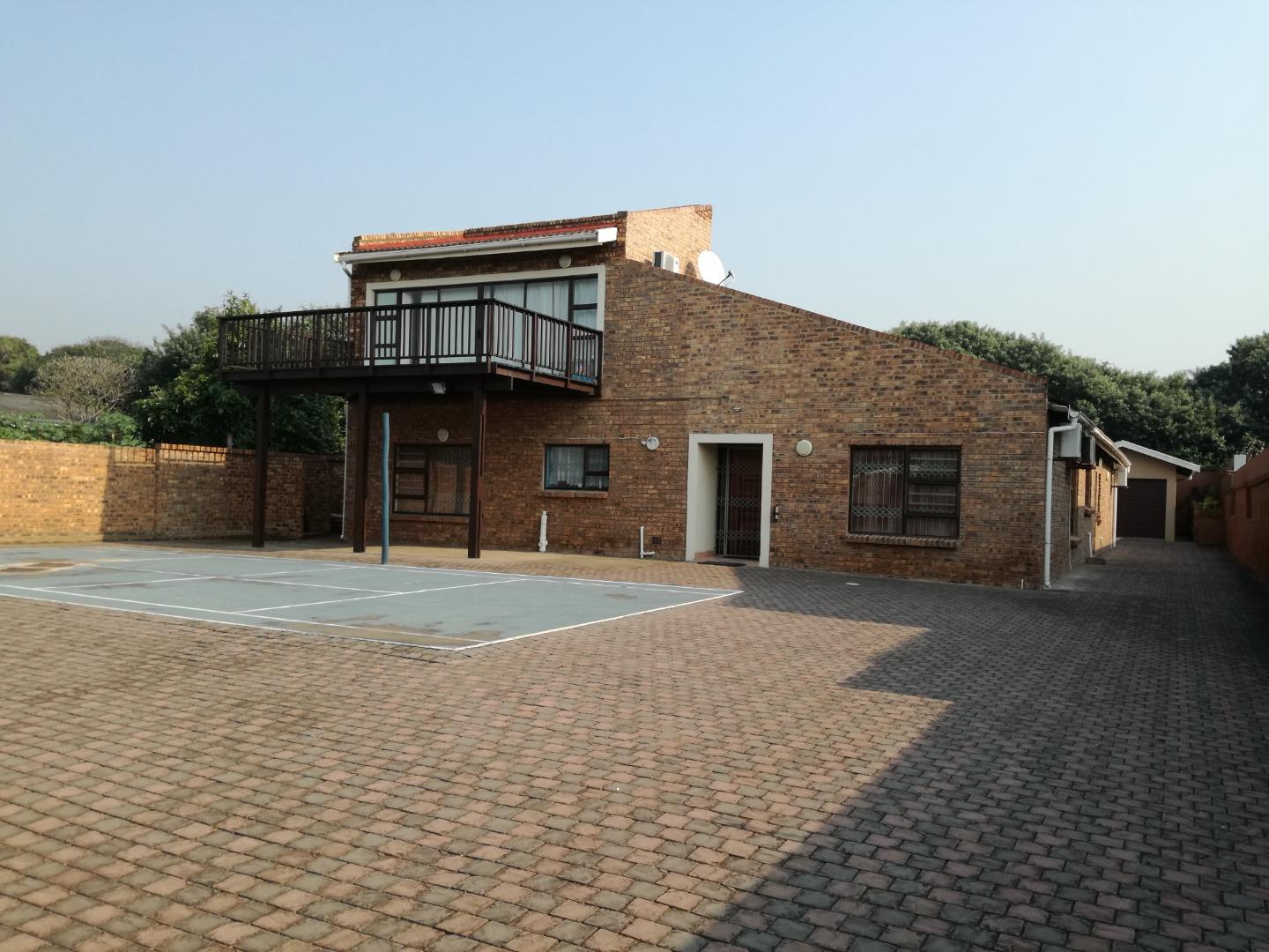 6 Bedroom House for sale in Pennington 35 Salmon Drive P24110920142