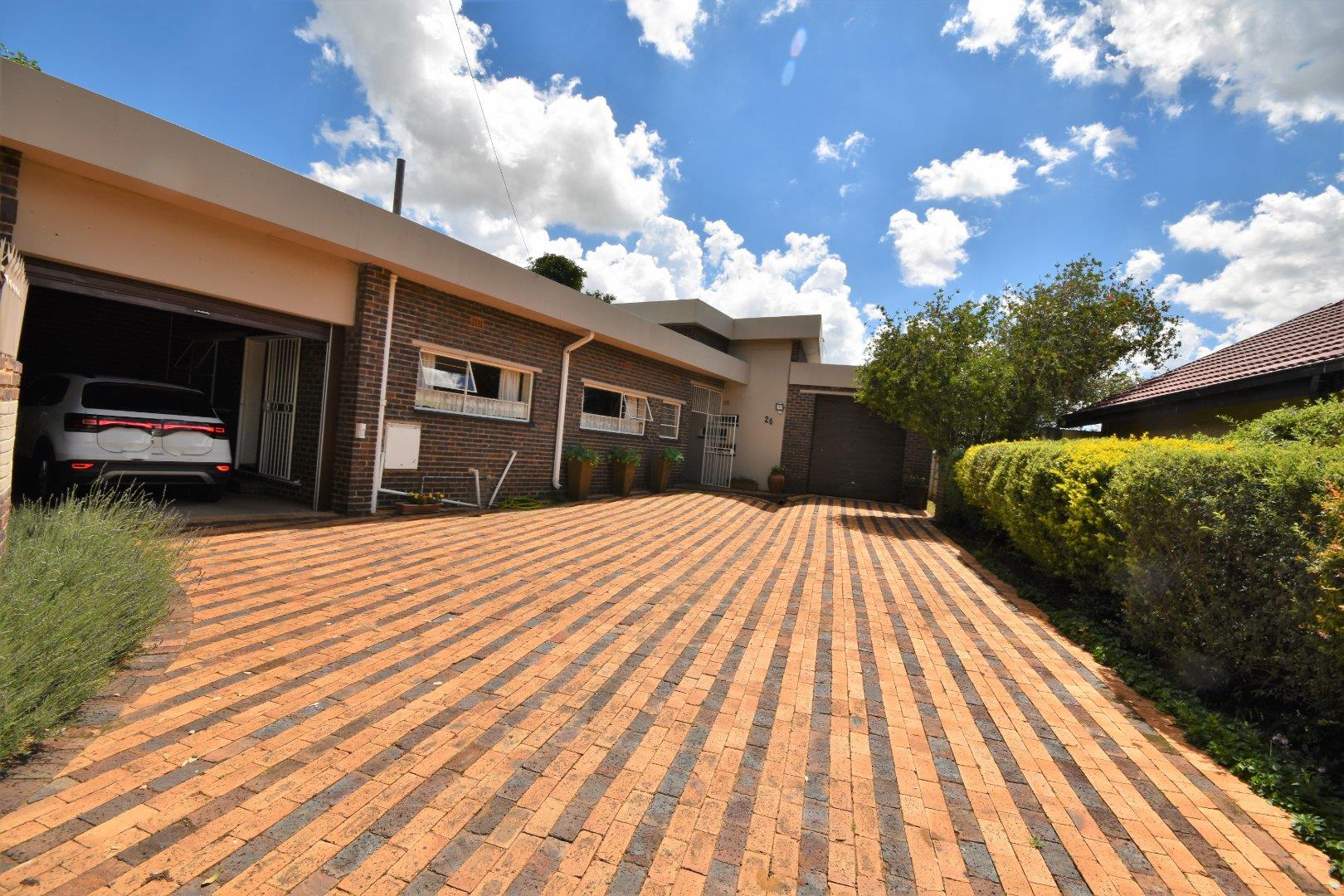 Greenhills Property Property and houses for sale in Greenhills Page 11