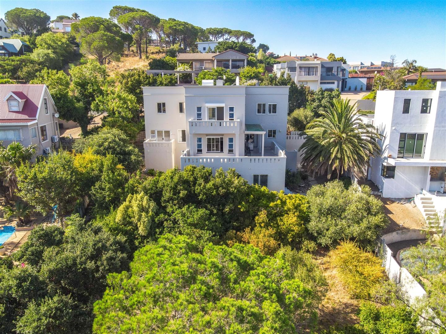 Property and houses for sale in Somerset West Somerset West Property