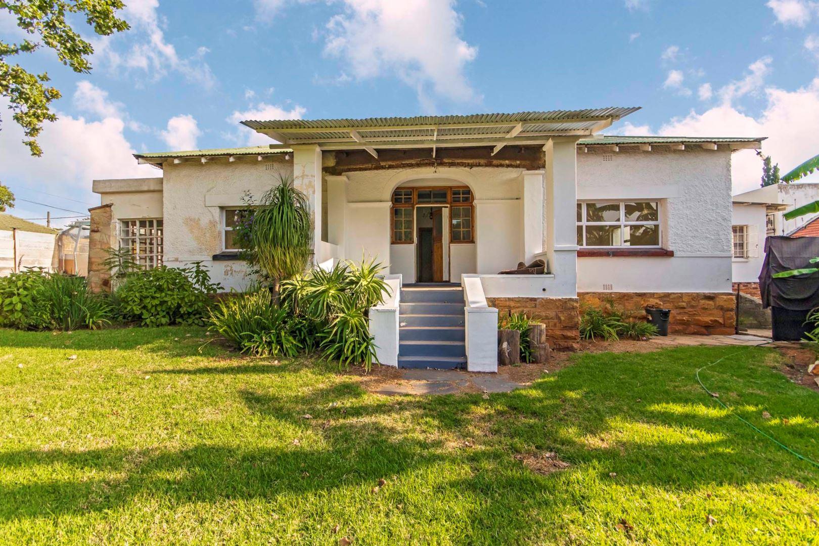 3 Bedroom House for sale in Orchards P24111000556