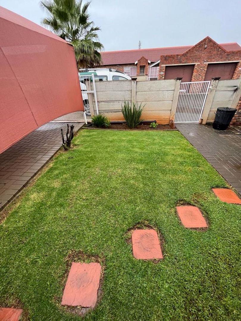 Fleurdal, Bloemfontein Property Townhouses to rent in Fleurdal
