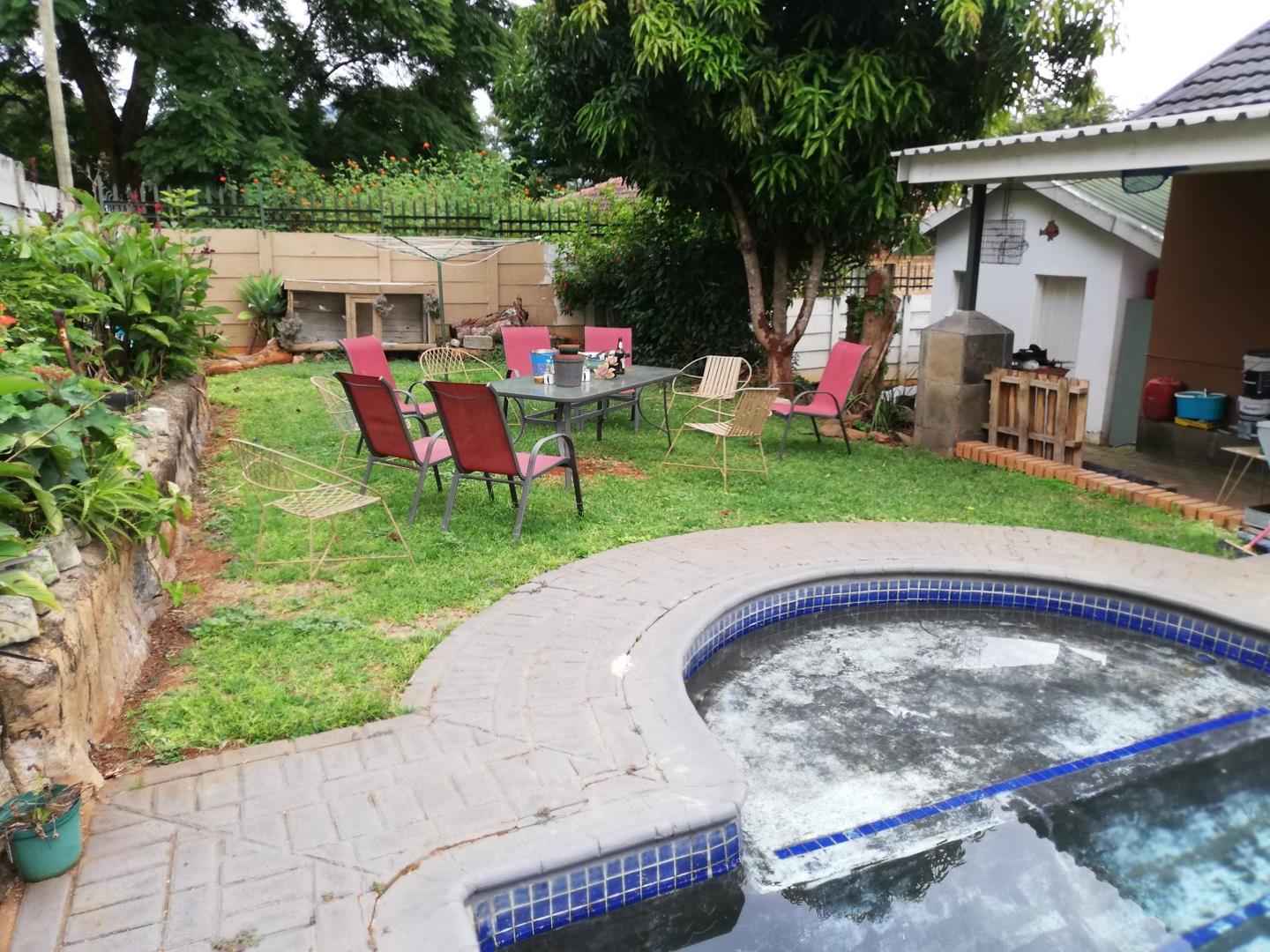 5 Bedroom House for sale in Barberton P24111040383