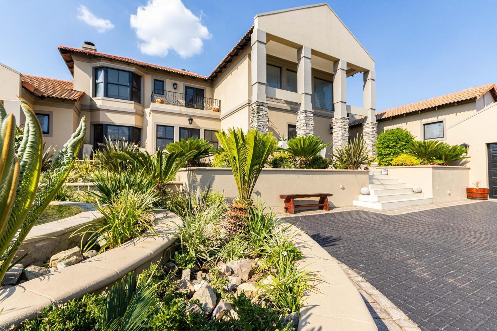 6 Bedroom House for sale in Saddlebrook Estate 112 Saddlebrook Estate