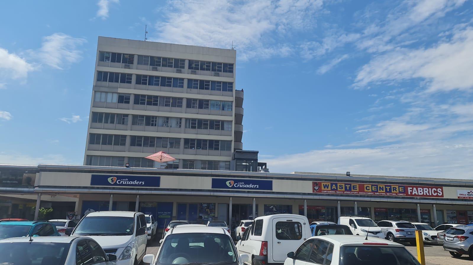 Commercial property to rent in Central P24111090568