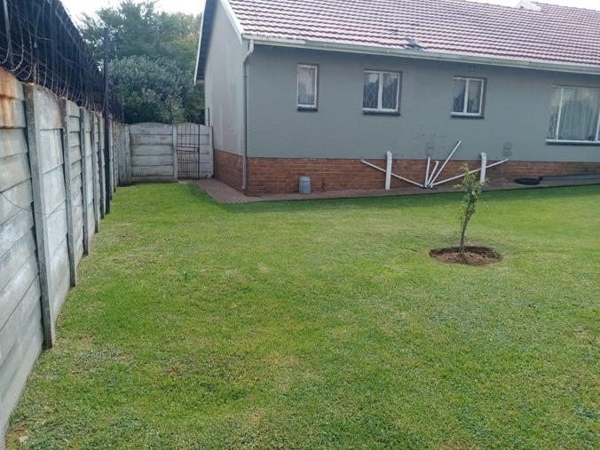 4 Bedroom House for Sale in Esther Park