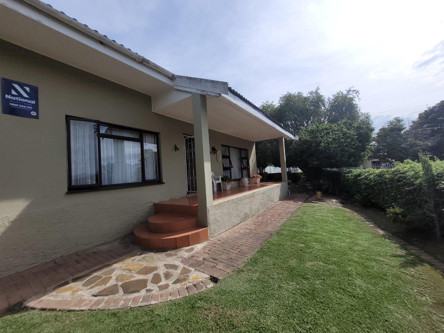 3 Bedroom House for sale in Pacaltsdorp P24111119168