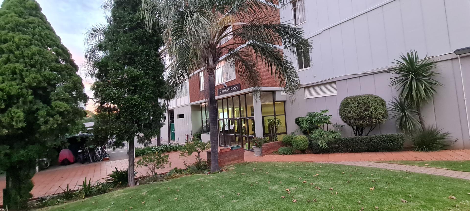2 Bedroom Apartment / flat for sale in Bedford Gardens Summerstrand