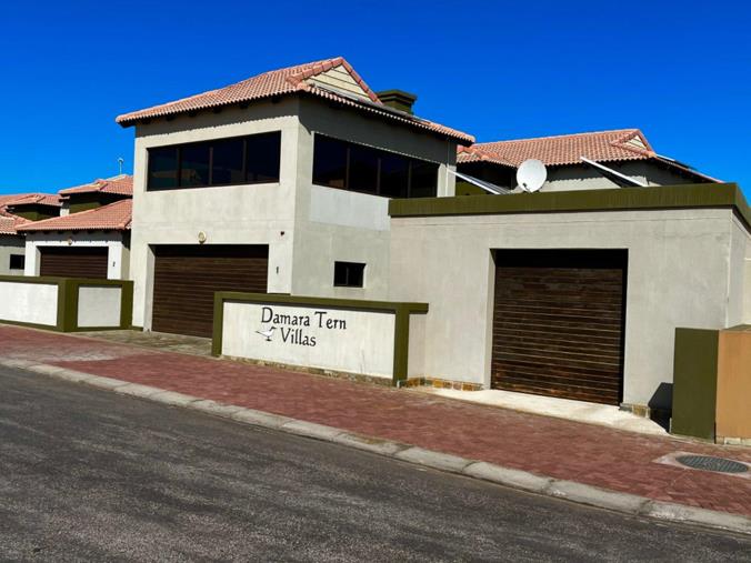 3 Bedroom Townhouse for Sale in Dolphin Beach