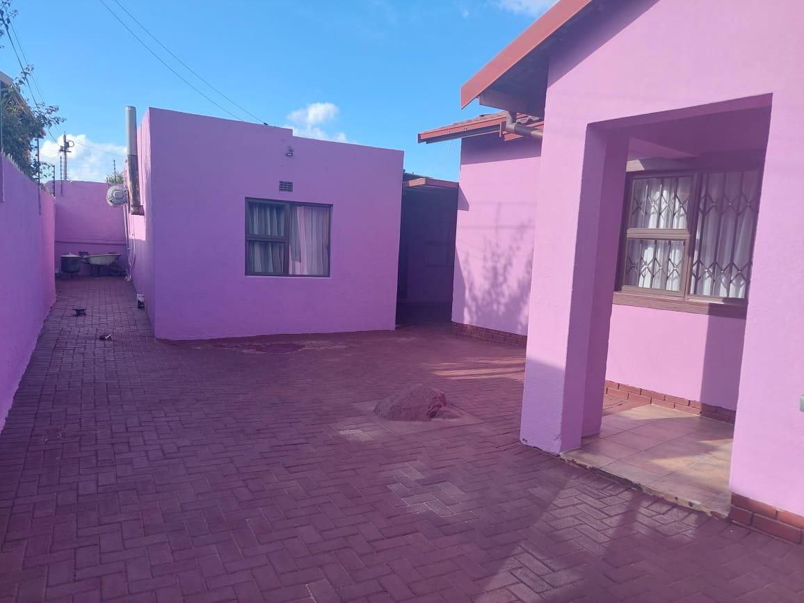 Pimville Zone 7 Property Property and houses to rent in Pimville Zone 7