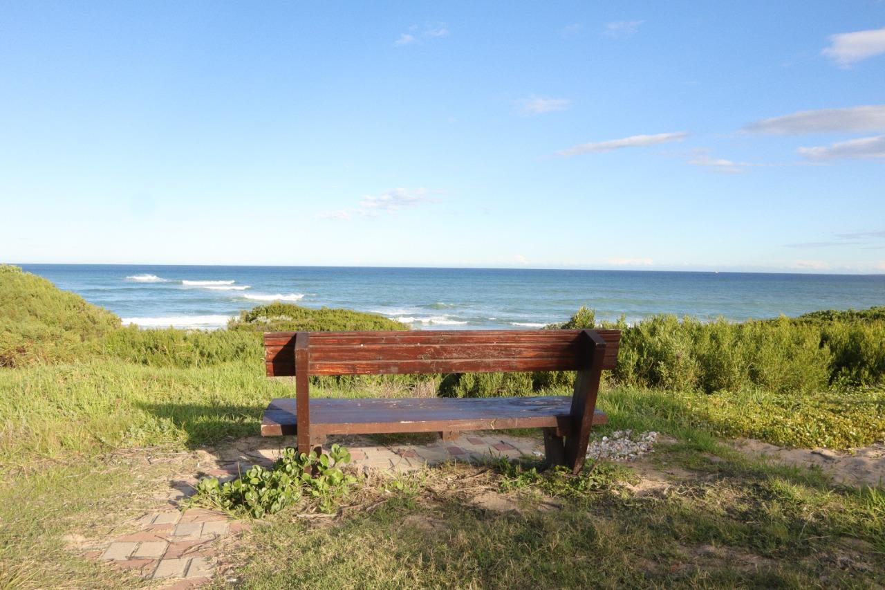 Paradise Beach, Jeffreys Bay Property Property and houses for sale in