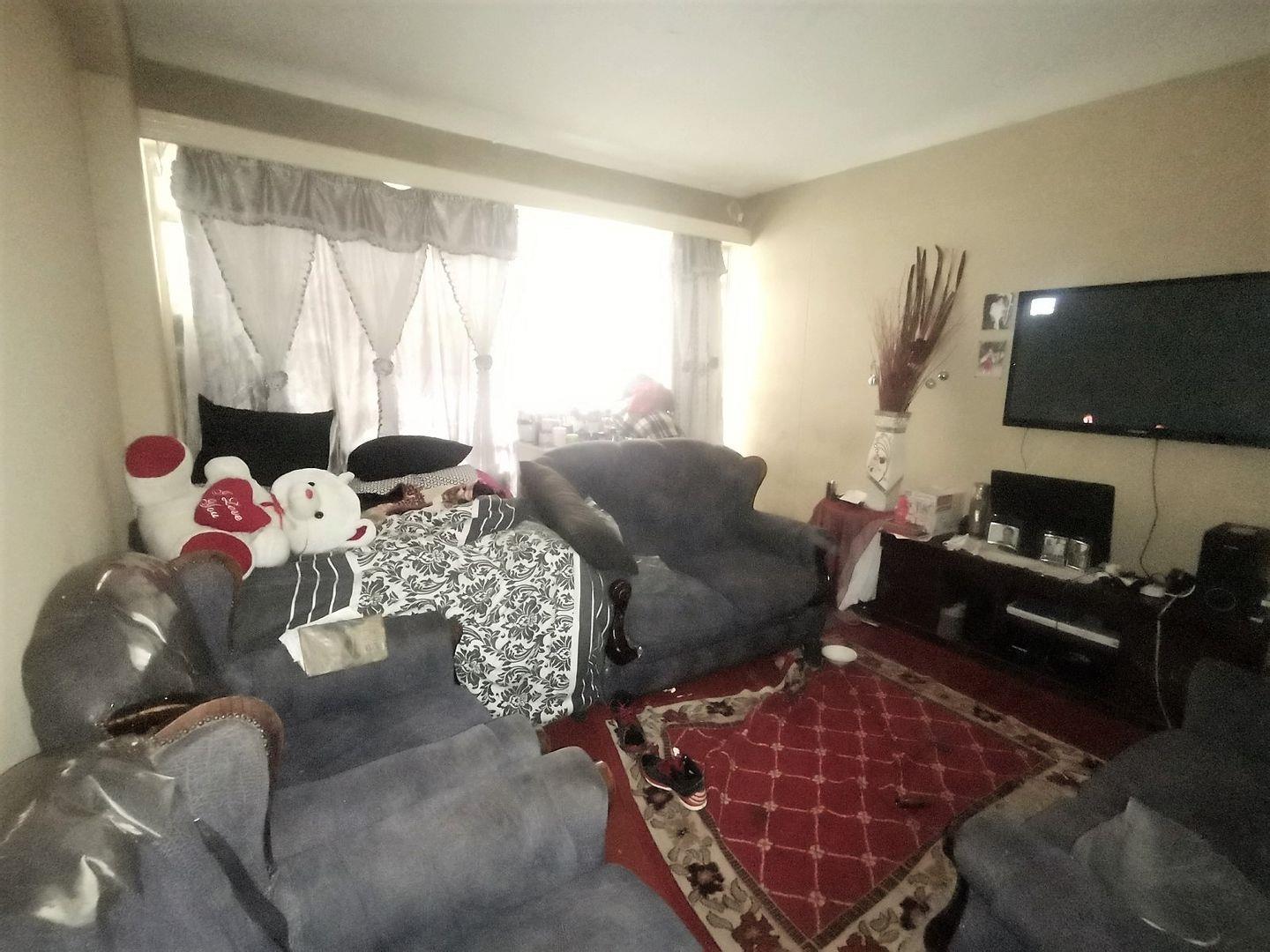 Berea, Johannesburg Property Apartments / flats for sale in Berea