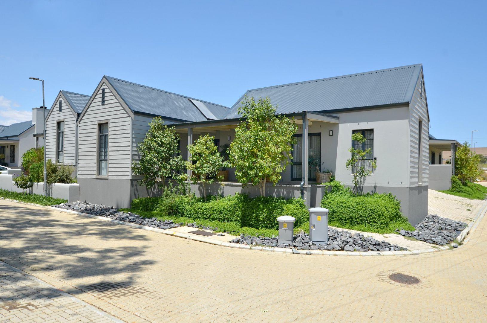 3 Bedroom House for sale in Philadelphia 16 Fynbos Road P24112588671