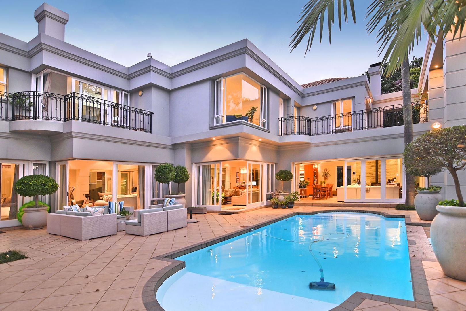 5 Bedroom House for sale in Sandhurst P24112237527