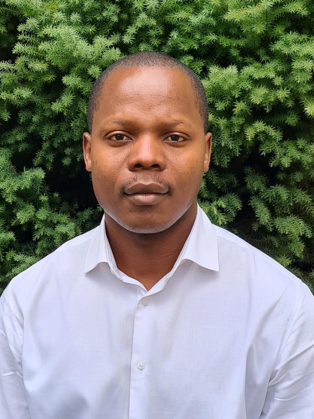 Agent profile for Themba Mulungo