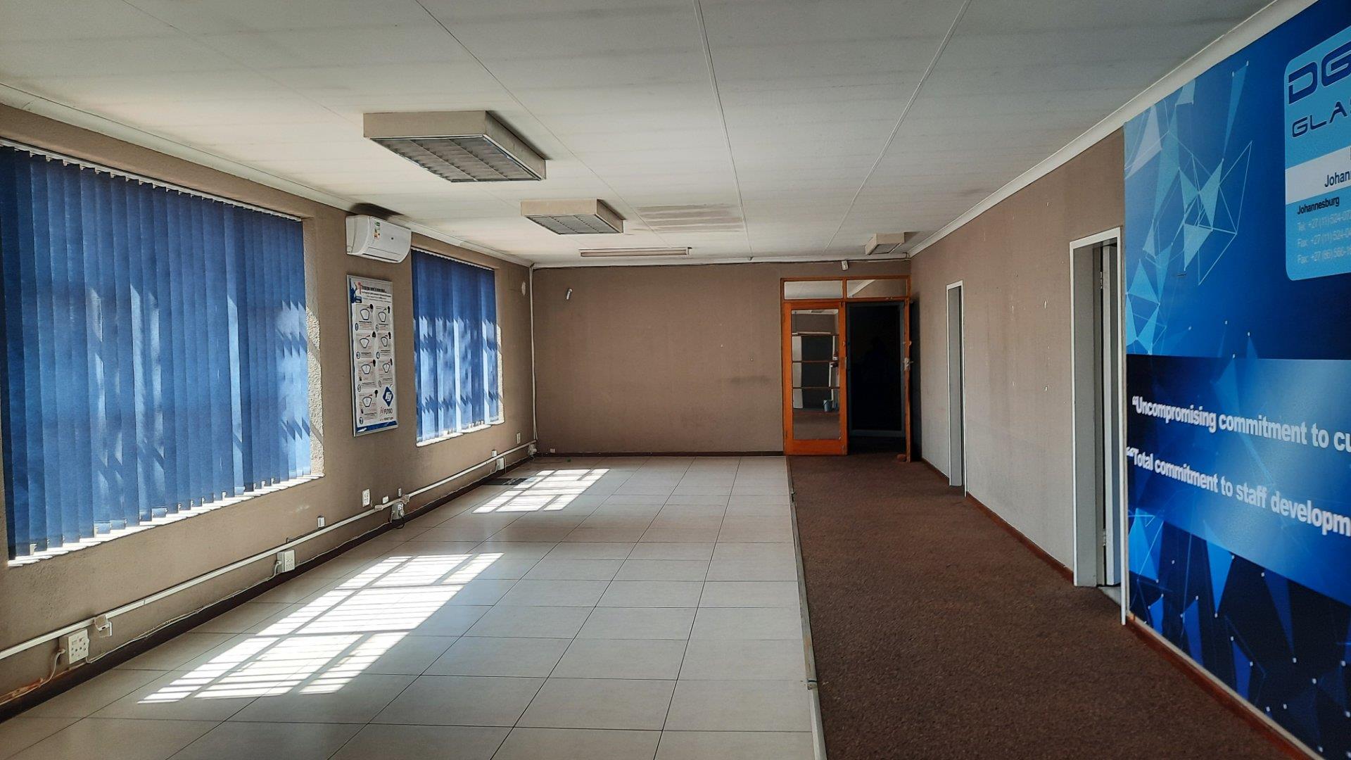 Commercial property to rent in Eastleigh P24111212764